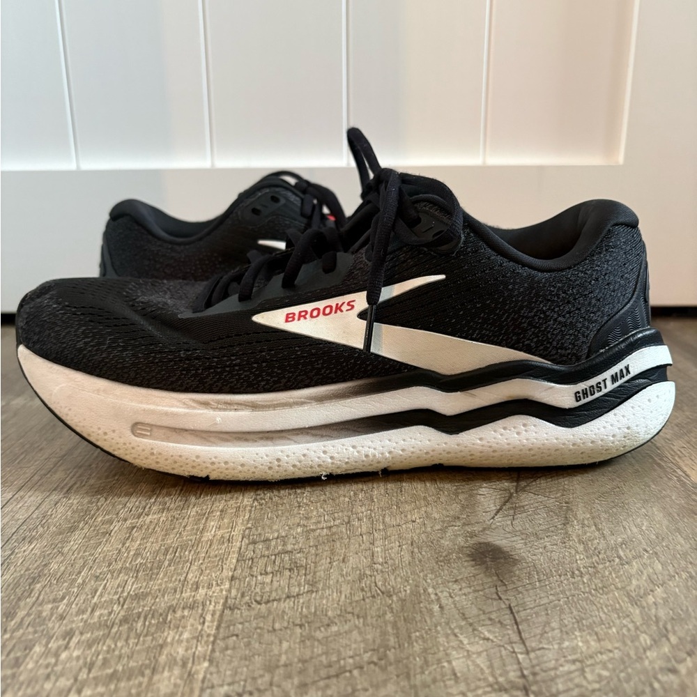 Brooks Ghost Max 2 Tennis Shoes